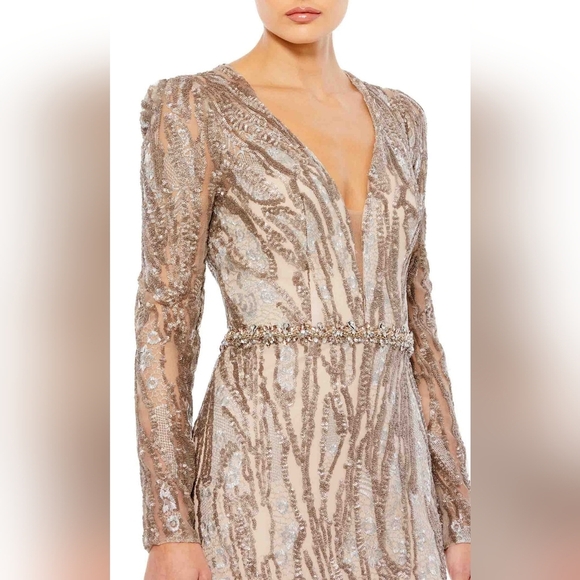 NWT Mac Duggal Mocha Plunging Neckline Embellished Trumpet Gown - Picture 2 of 8